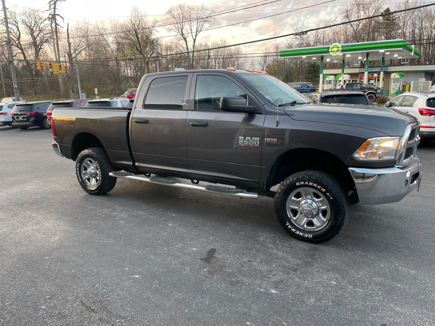 2015 Gray /Black RAM 2500 Tradesman (3C6UR5CJ3FG) with an 6.4L V8 OHV engine, 6-Speed Automatic transmission, located at 547 E. Main St., Orwell, OH, 44076, (440) 437-5893, 41.535435, -80.847855 - Photo#2